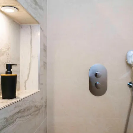 Magdalena Apartman *